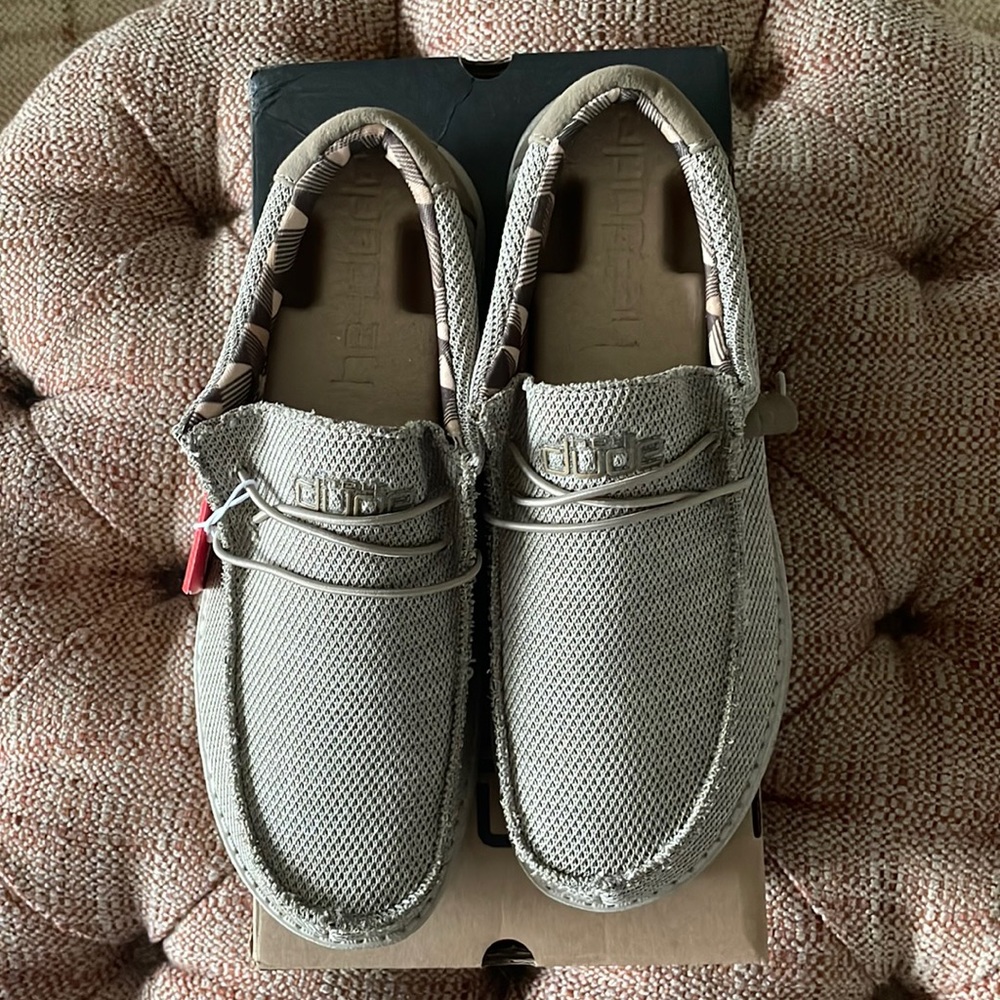 Hey Dude Wally Sox Beige (NEW UNWORN)